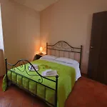Vakantiehuis Mansion In Near And Pool