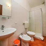 Mansion In Near And Pool بيت للعطل