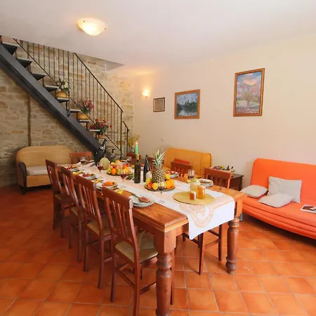 Vakantiehuis Mansion In Near And Pool Apecchio