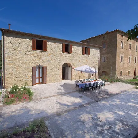 Vakantiehuis Mansion In Near And Pool