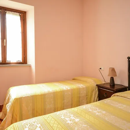 Mansion In Near And Pool Ferienhaus