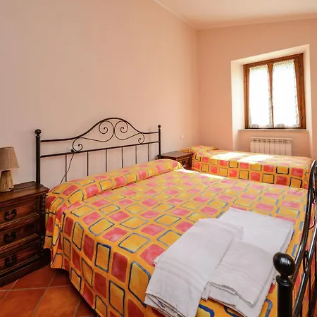 Mansion In Near And Pool Ferienhaus