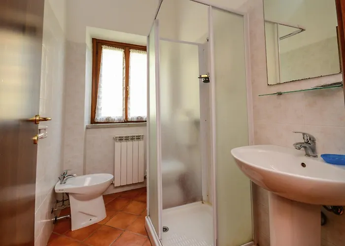 Mansion In Near And Pool *